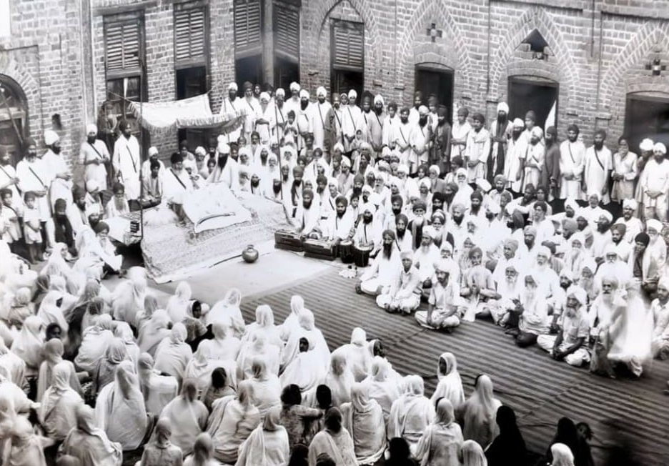 Diwan of Sri Guru Granth Sahib Ji arranged by Bhindra Sampardai in early days